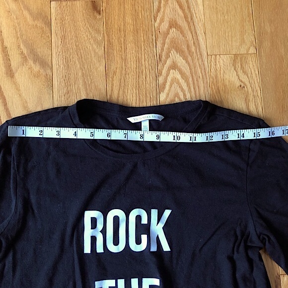 VS Fashion Show (2016) Tee - Picture 6 of 10